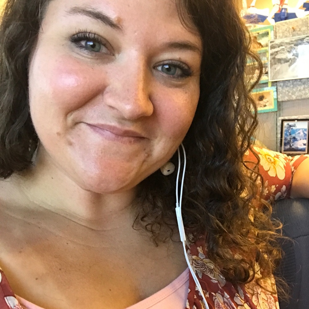 Meet your Posher, Amanda